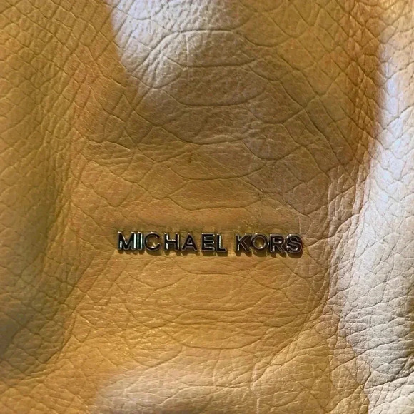 Micheal Kors Light Brown Ladies Shoulder Purse - Picture 6 of 10